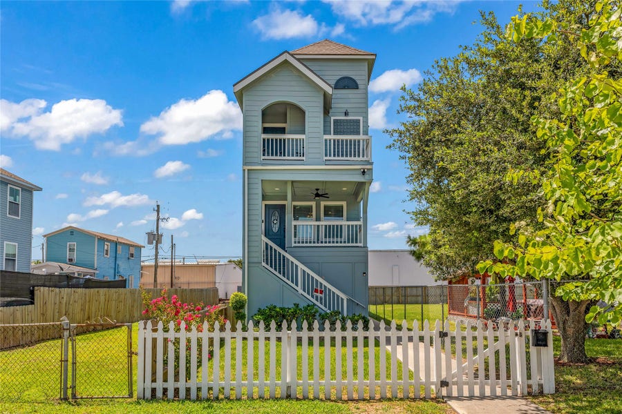 Property photo for 2811 Sealy Street, Galveston, TX