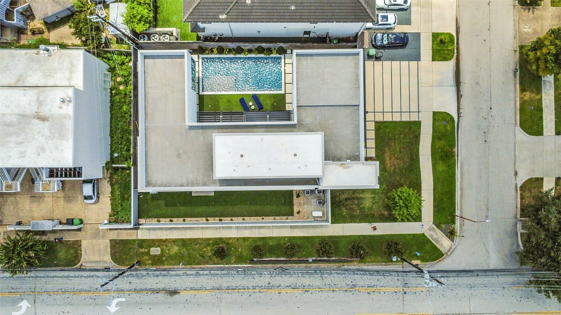 3003 Virginia Street, Houston, TX 77098 3003 Virginia Street, Houston, TX 77098
