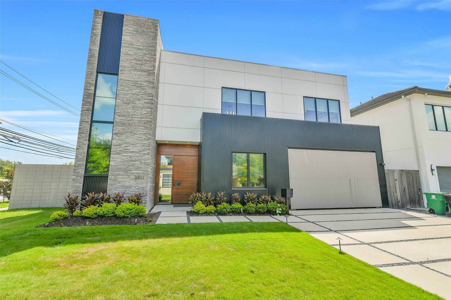3003 Virginia Street, Houston, TX 77098 Modern style home in David Crockett/Upper Kirby