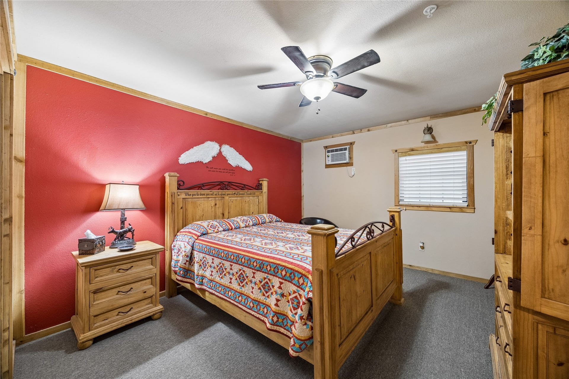 The Lodge primary bedroom