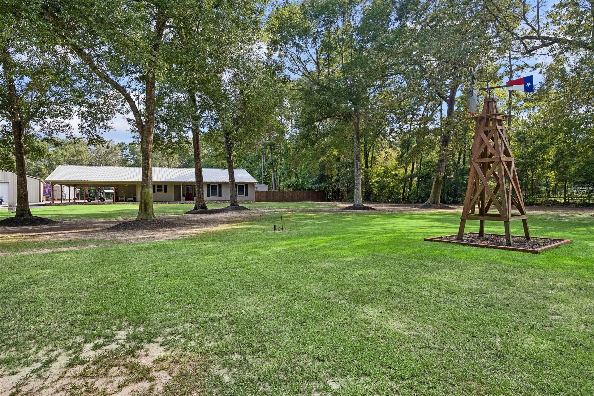 A sprawling, welcoming front yard that immediately makes you feel at home