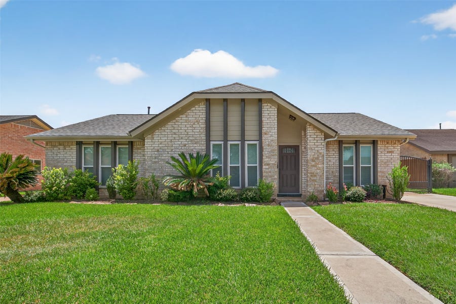 Property photo for 9906 Sageglow Drive, Houston, TX