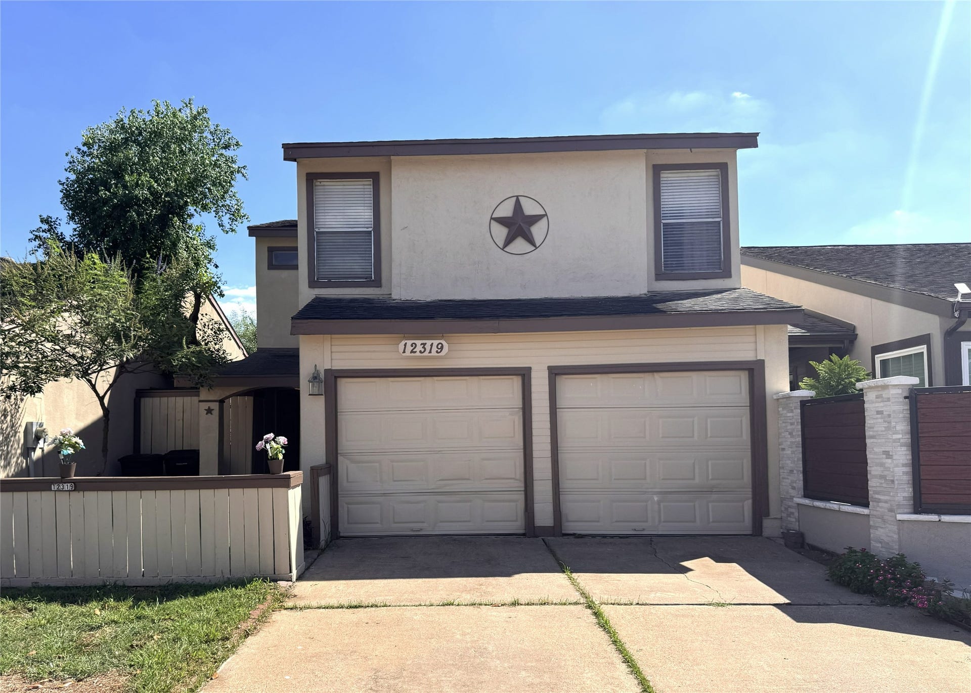 12319 Springcrest Drive, Houston, TX 77072