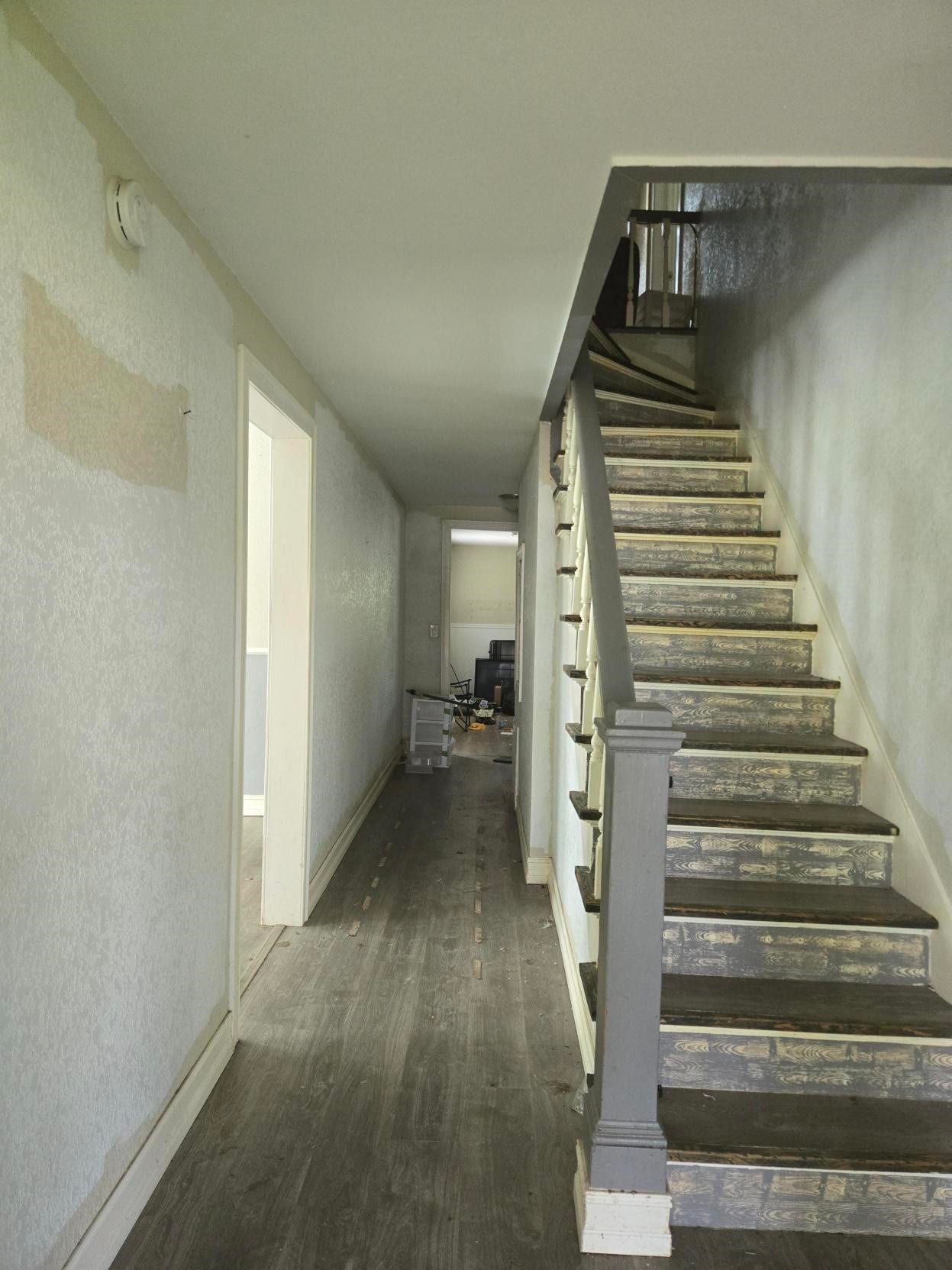 14306 4th Street, Santa Fe, TX 77517 Hallway
