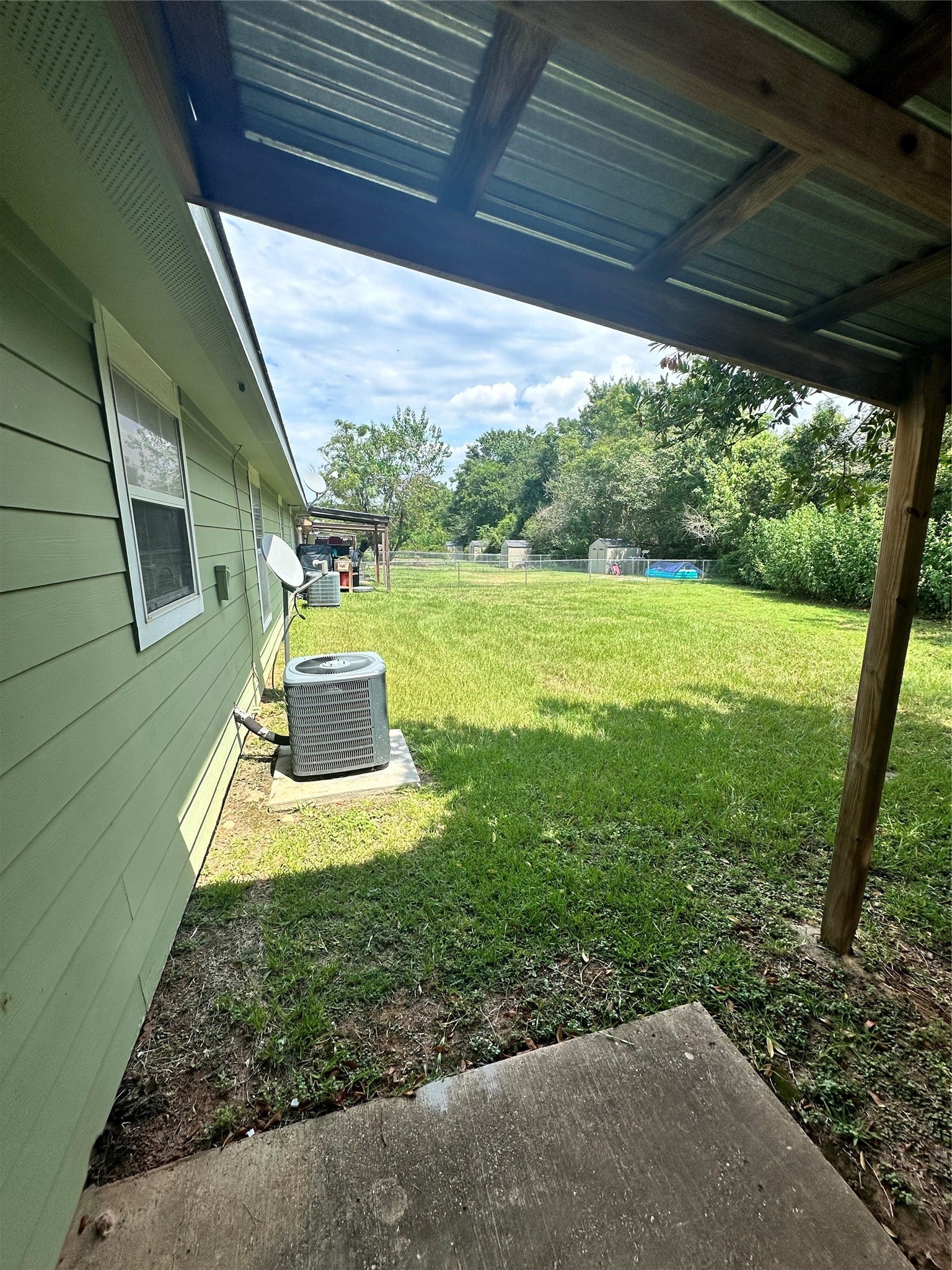102 Lindley Street, Willis, TX 77378