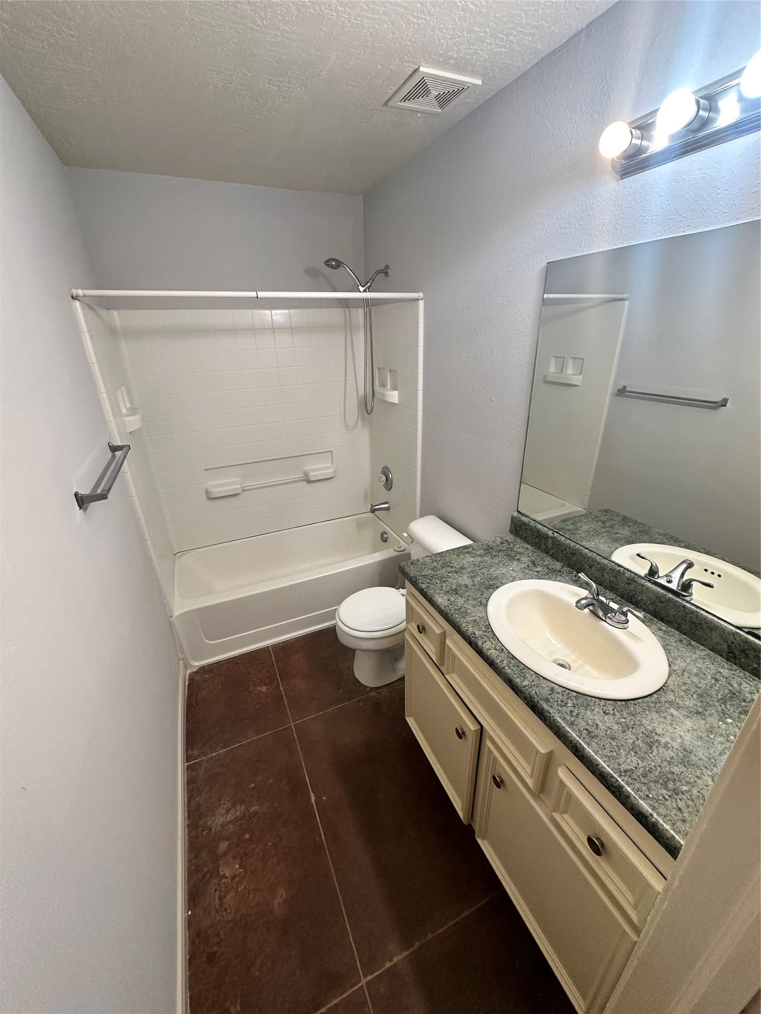 102 Lindley Street, Willis, TX 77378