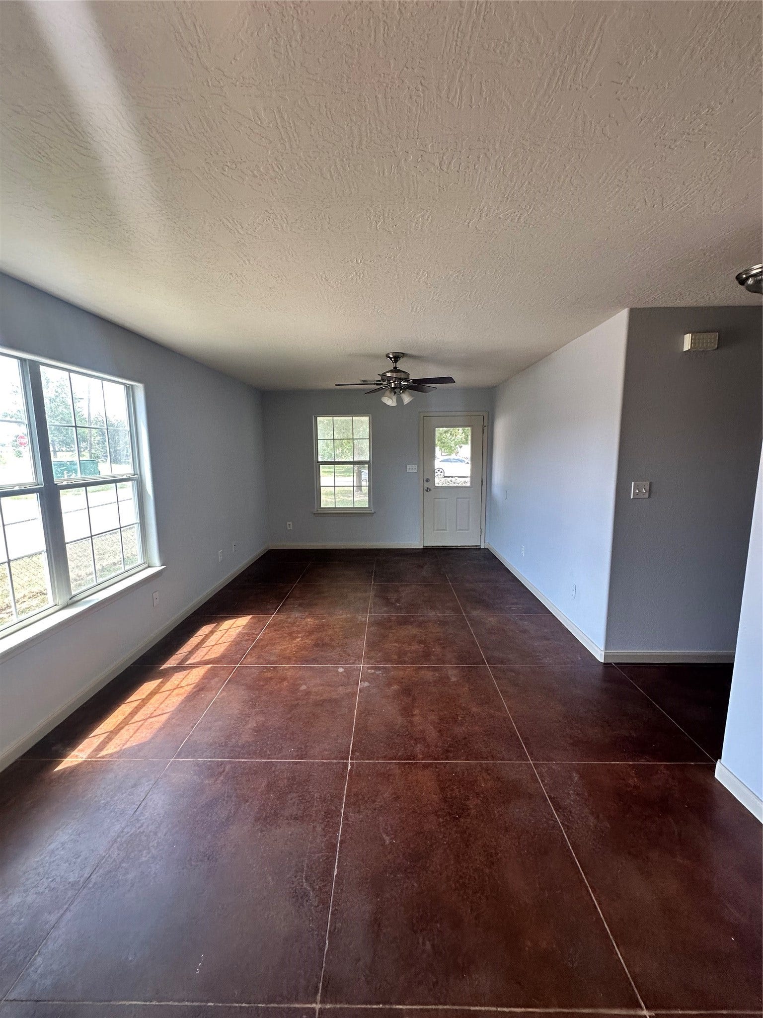 102 Lindley Street, Willis, TX 77378