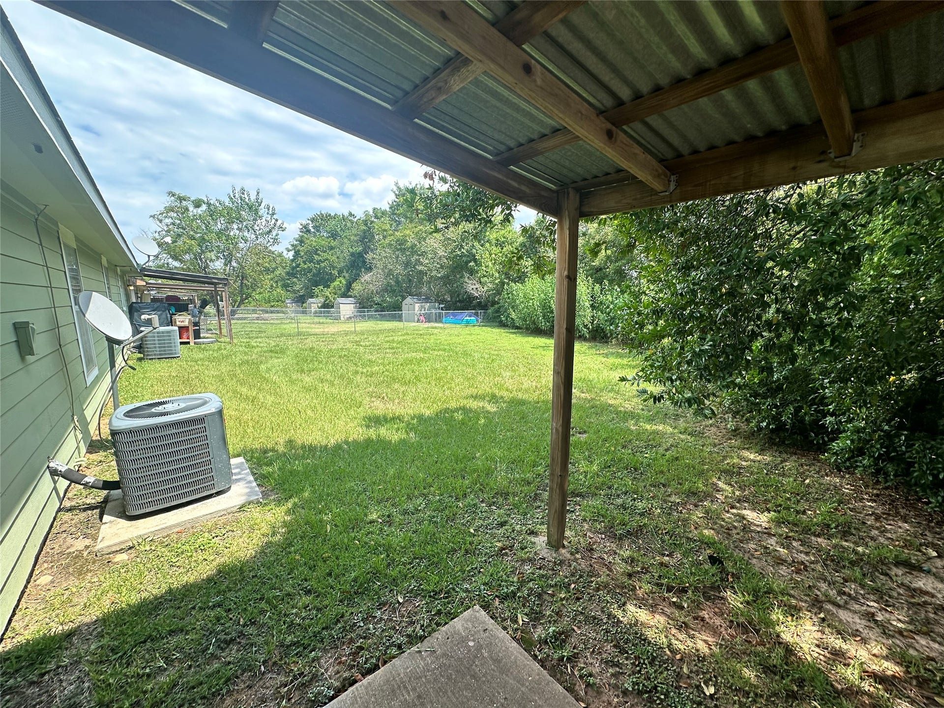 102 Lindley Street, Willis, TX 77378