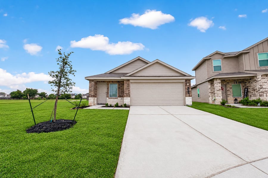 Property photo for 2074 Legacy Hills Drive, Houston, TX