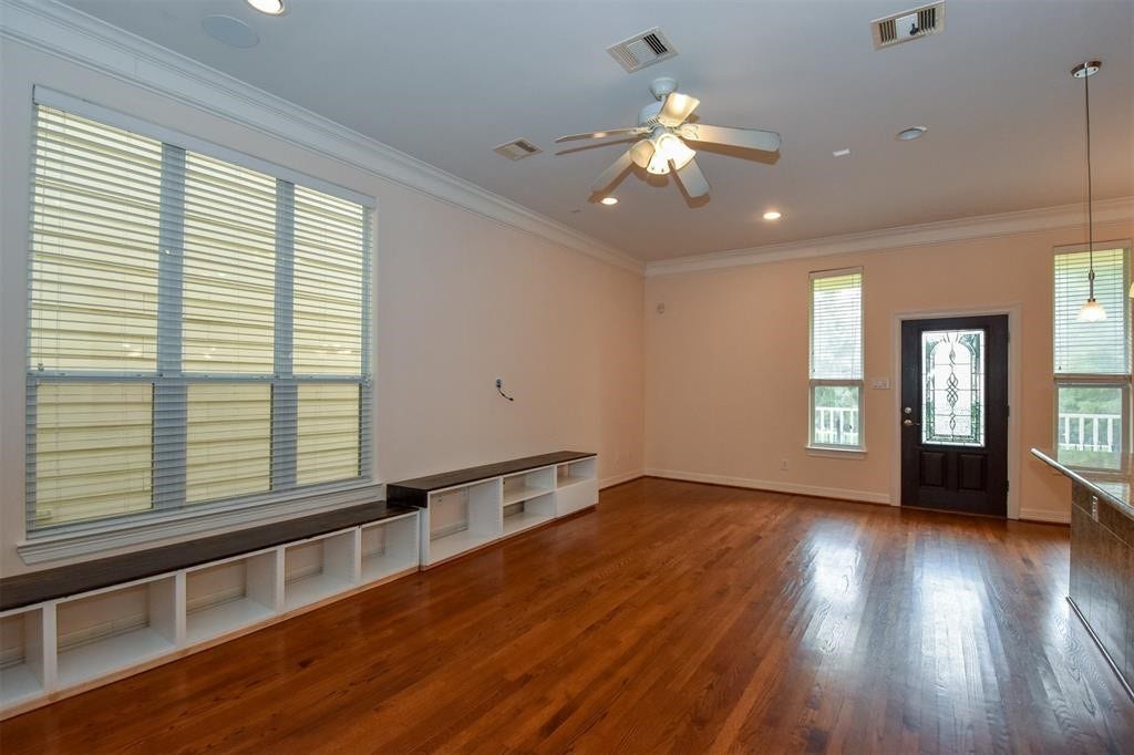 815 Garden Rose Lane, Houston, TX 77018 815 Garden Rose Lane, Houston, TX 77018