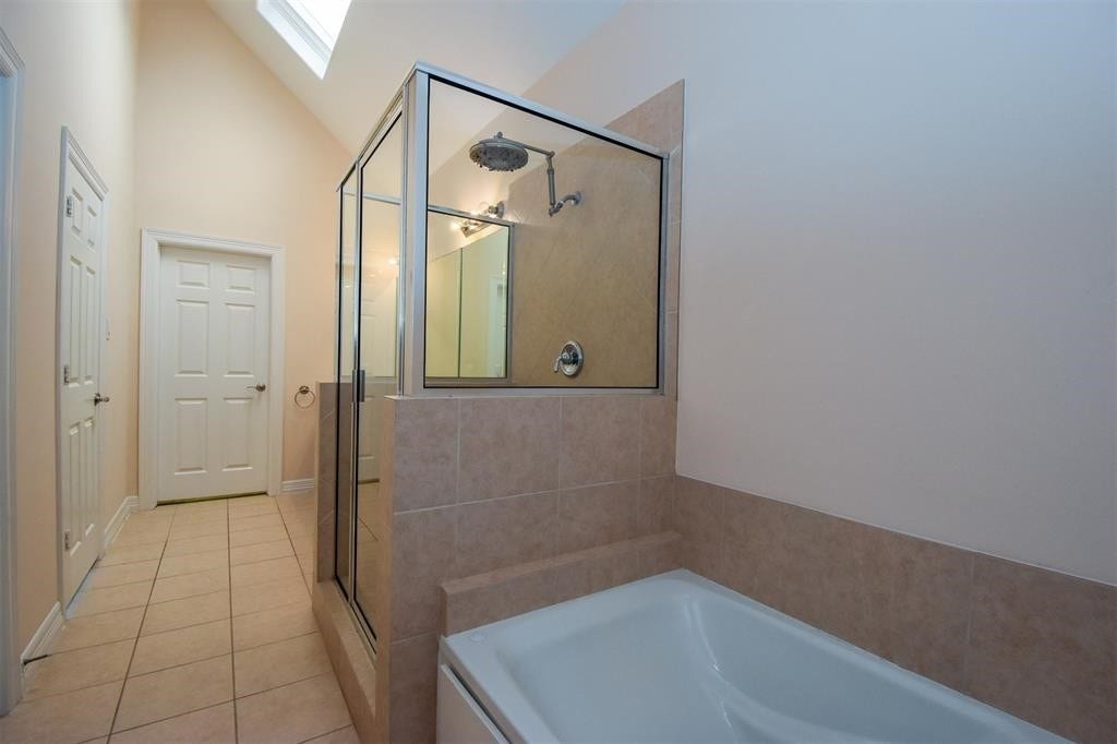 815 Garden Rose Lane, Houston, TX 77018 815 Garden Rose Lane, Houston, TX 77018