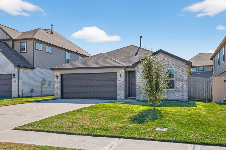 Property photo for 2122 Artic Loon Dr Drive, Conroe, TX