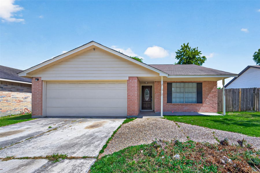 Property photo for 10915 Clear Fork Drive, Humble, TX