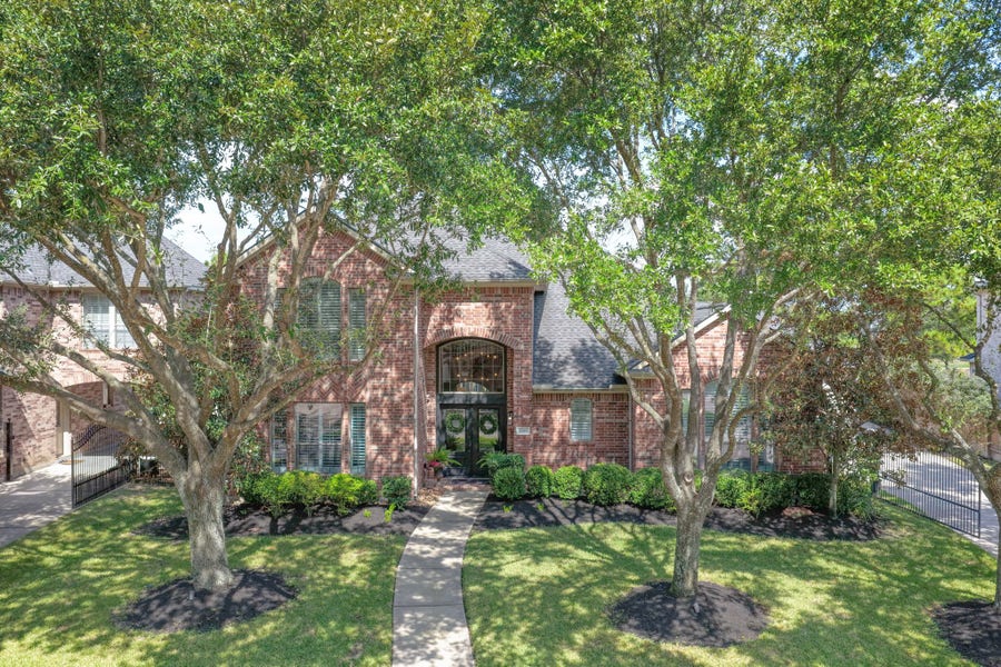 Property photo for 1715 Meirwoods Drive, Spring, TX