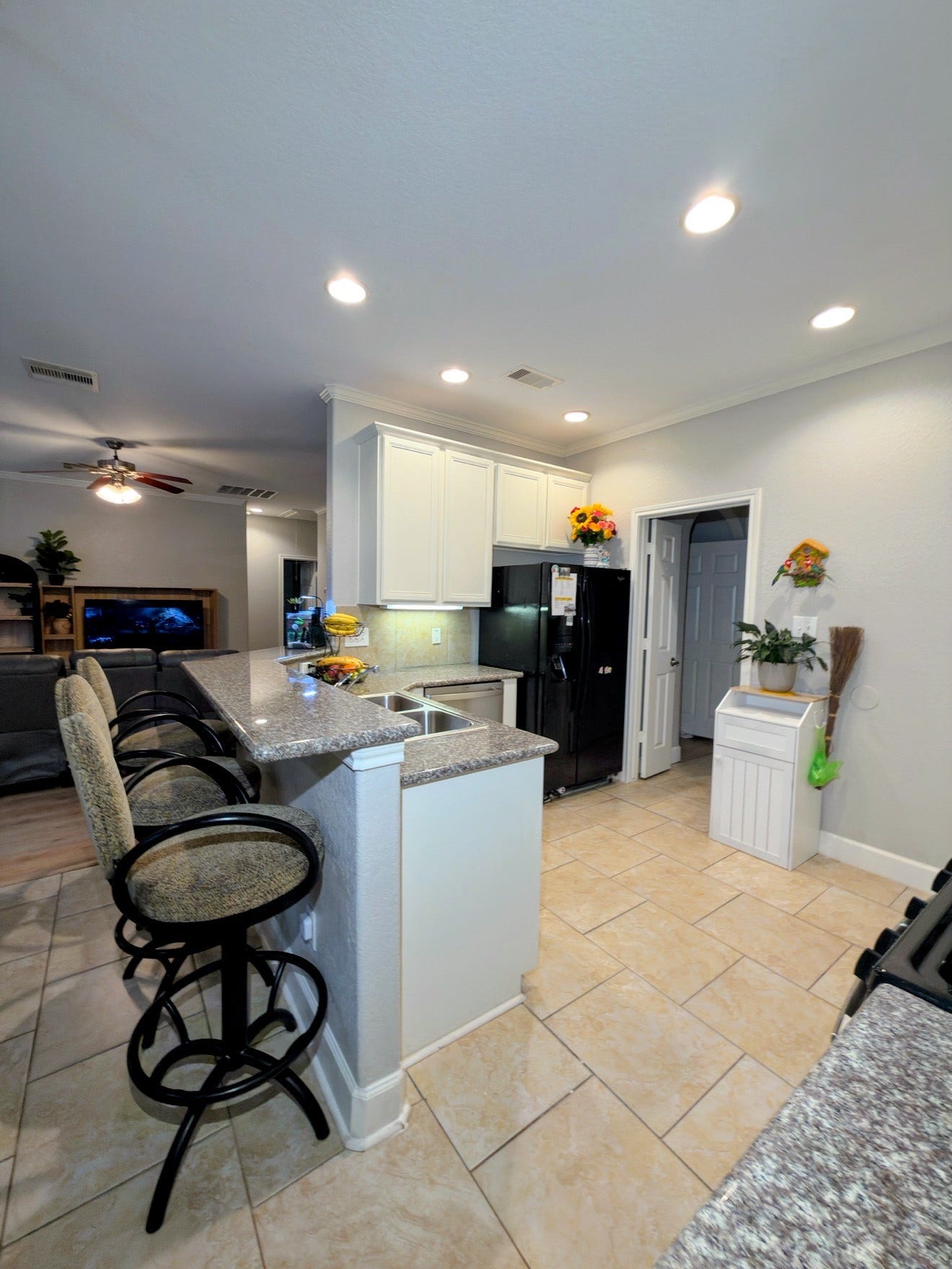 6719 Radcliffe Street, Houston, TX 77091 6719 Radcliffe Street, Houston, TX 77091