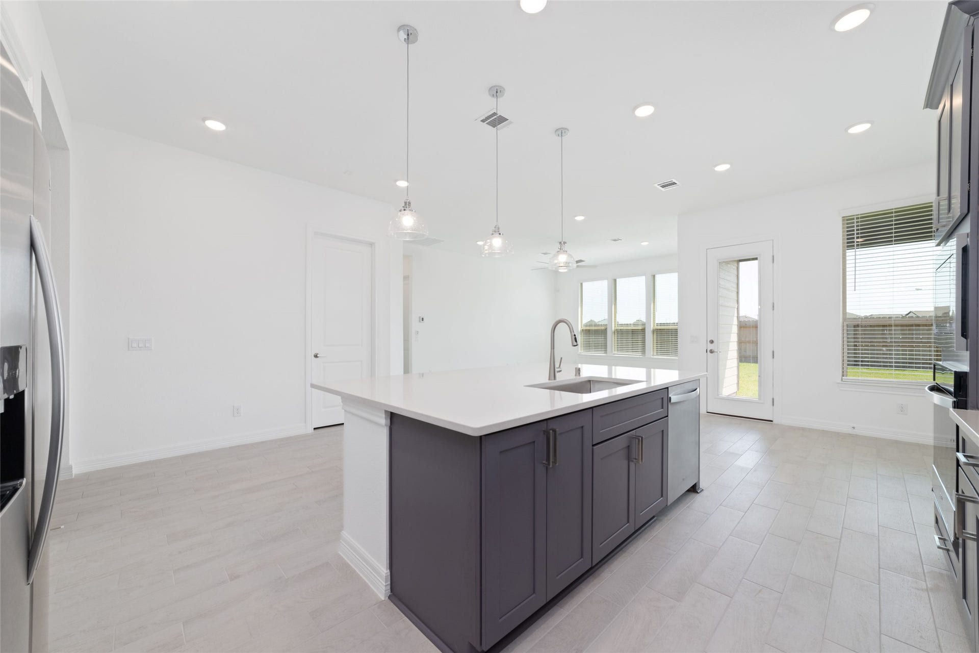2925 Gleason Terrace Lane, La Marque, TX 77568 2925 Gleason Terrace Lane, La Marque, TX 77568
