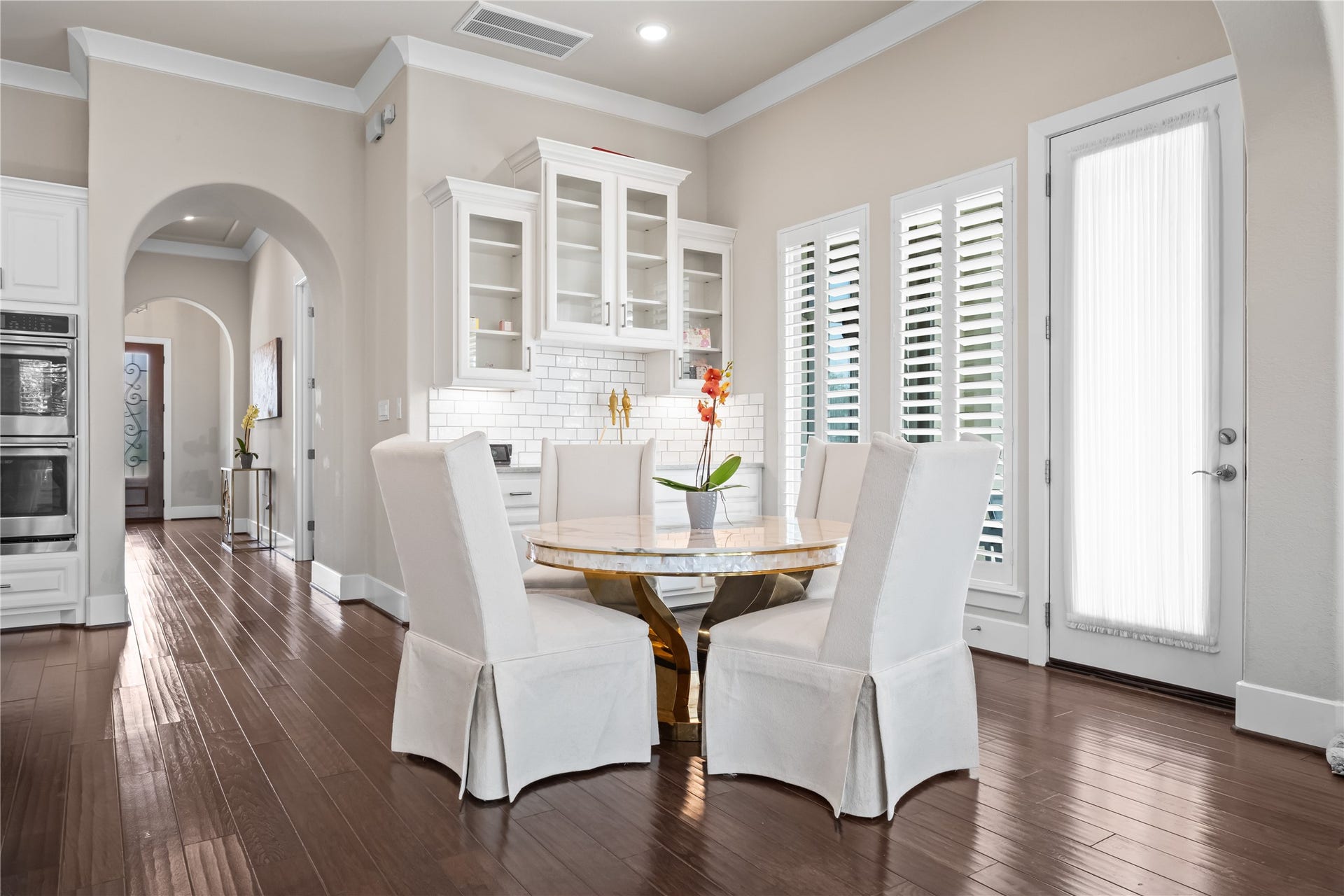 5014 Galahad Court, Missouri City, TX 77459 Breakfast room w/ extra storage