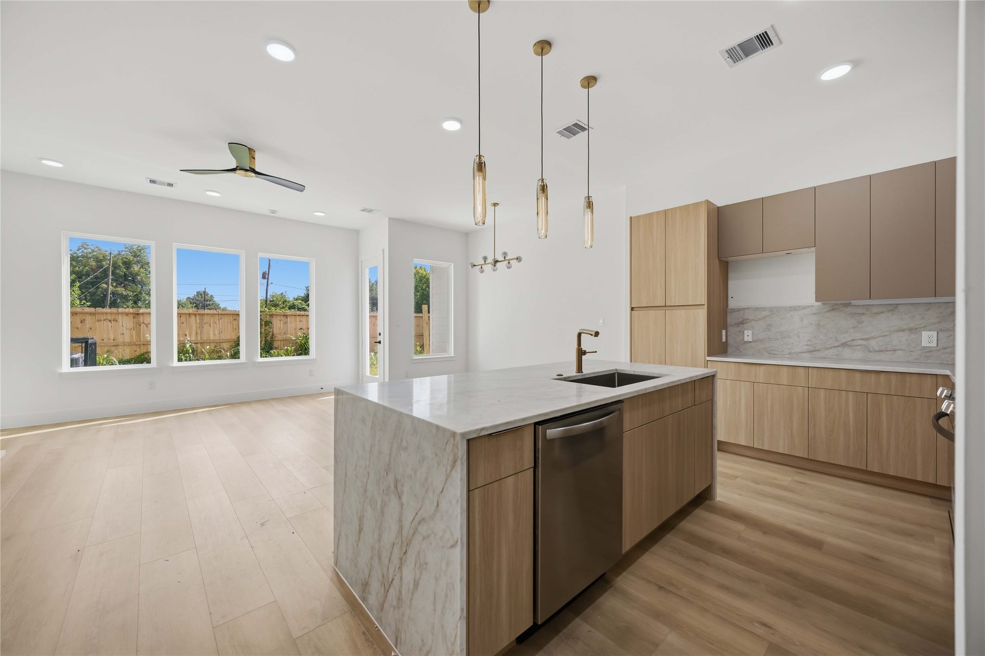 3704 Mount Pleasant Street, #A/B, Houston, TX 77021 3704 Mount Pleasant Street, #A/B, Houston, TX 77021