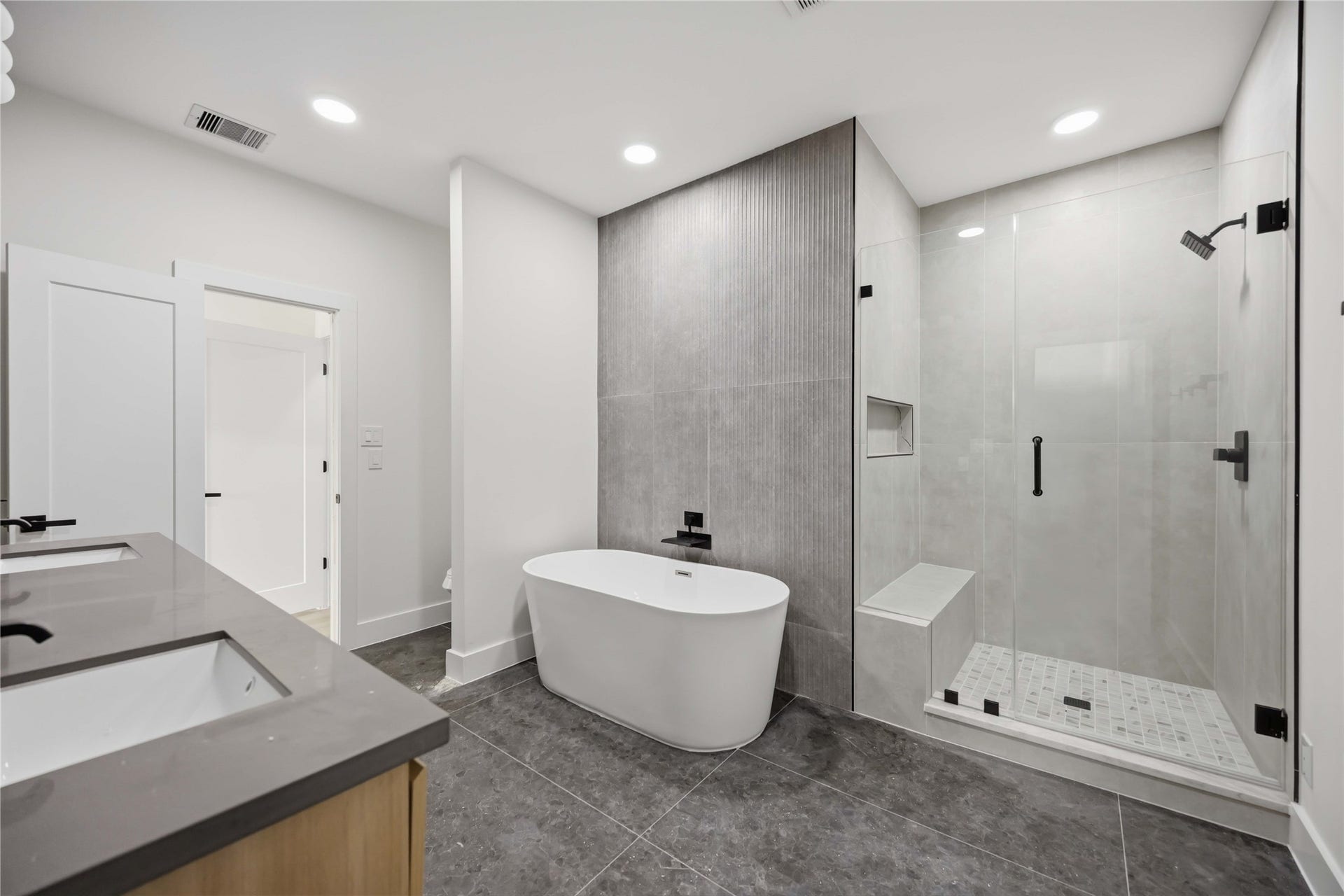 3704 Mount Pleasant Street, #A/B, Houston, TX 77021 3704 Mount Pleasant Street, #A/B, Houston, TX 77021
