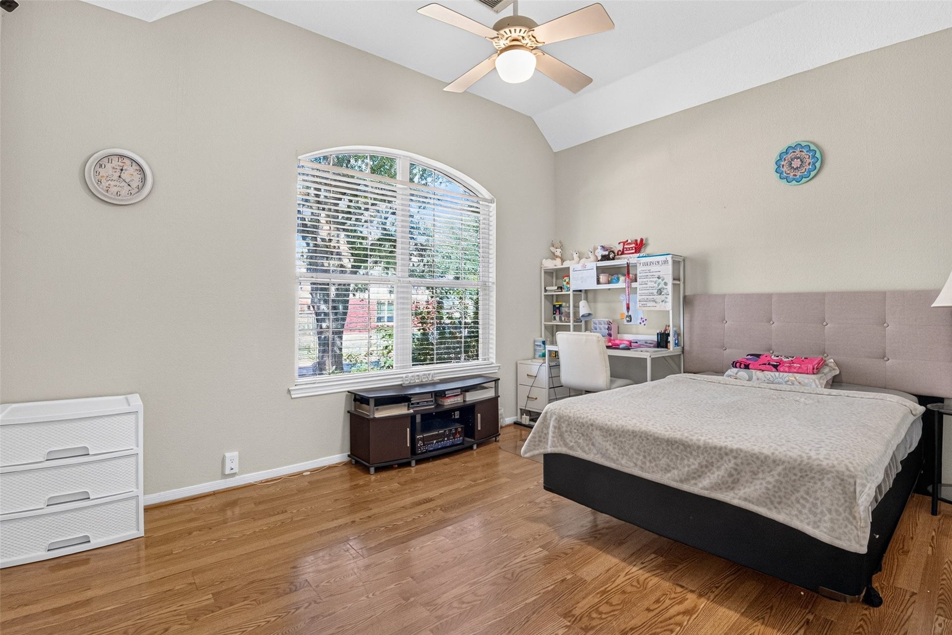 7514 Broken Oak Lane, Sugar Land, TX 77479 7514 Broken Oak Lane, Sugar Land, TX 77479