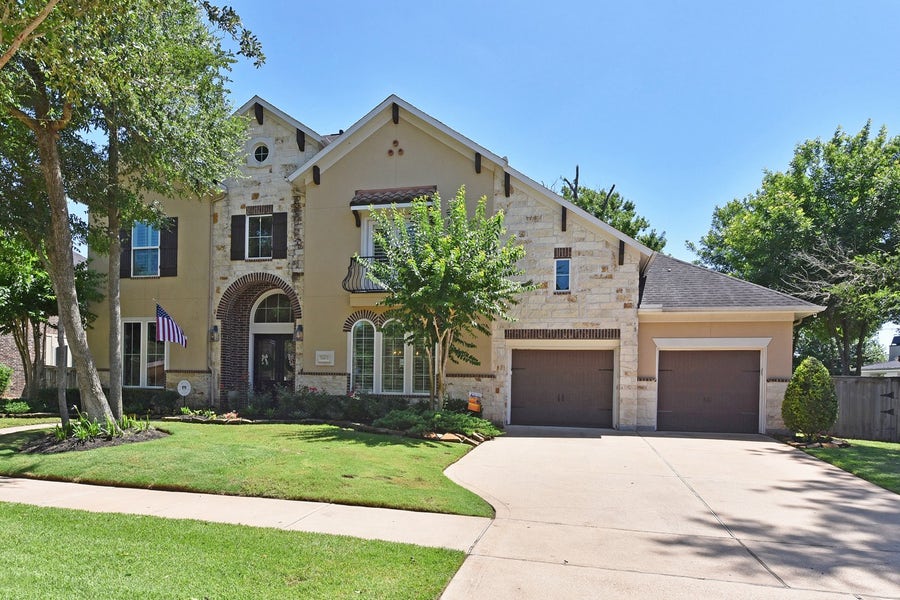 Property photo for 5403 Lockwood Bend Lane, Sugar Land, TX