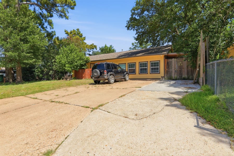Property photo for 7210 Colton Street, Houston, TX
