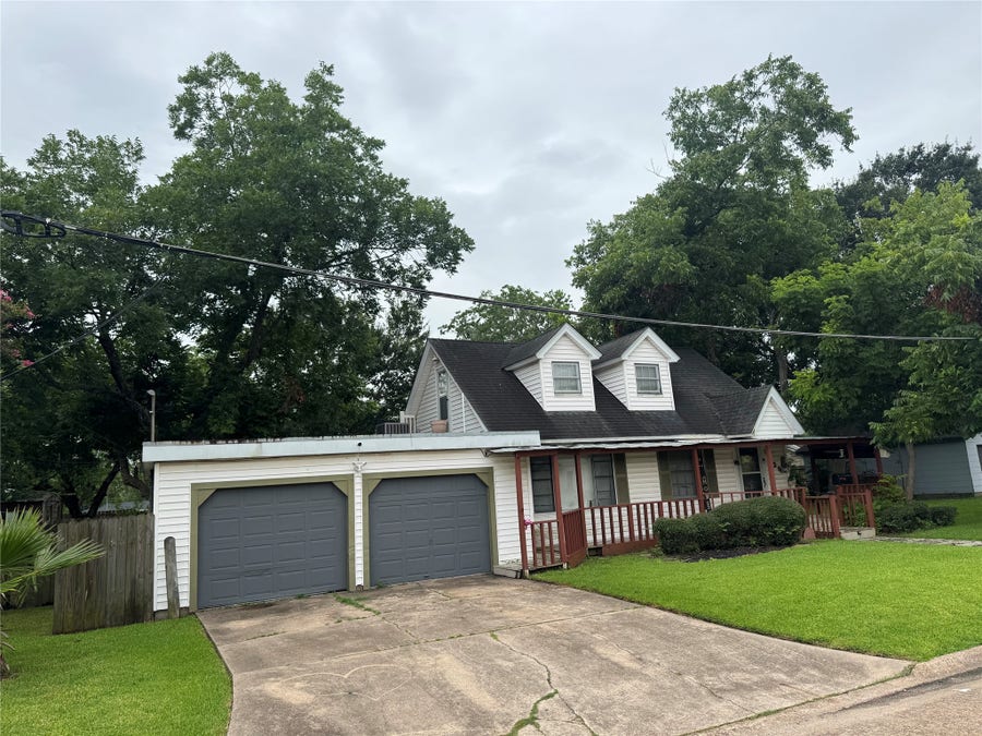 Property photo for 228 E 3rd Street, Deer Park, TX