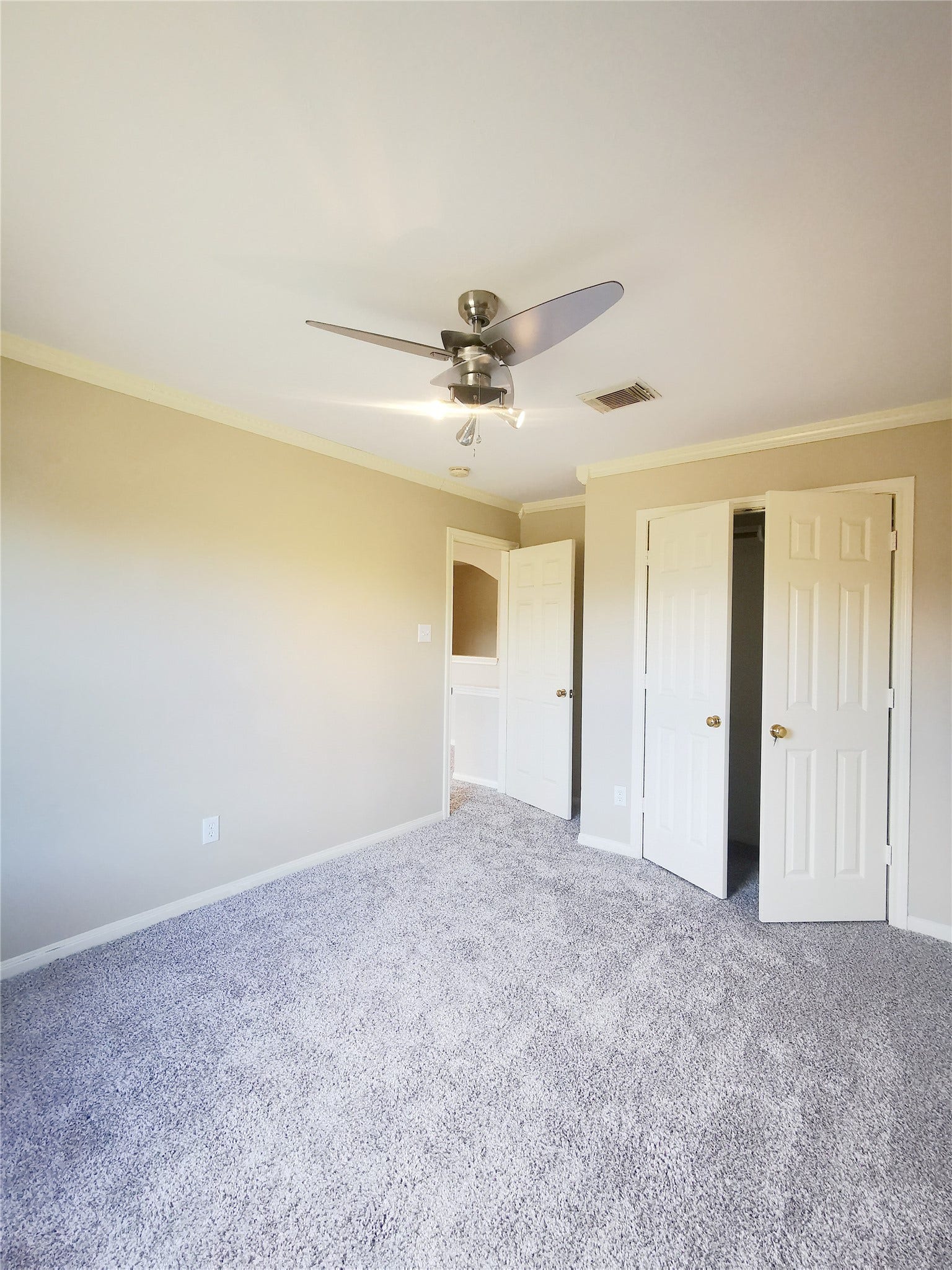 802 Portsmouth Drive, Pearland, TX 77584 802 Portsmouth Drive, Pearland, TX 77584