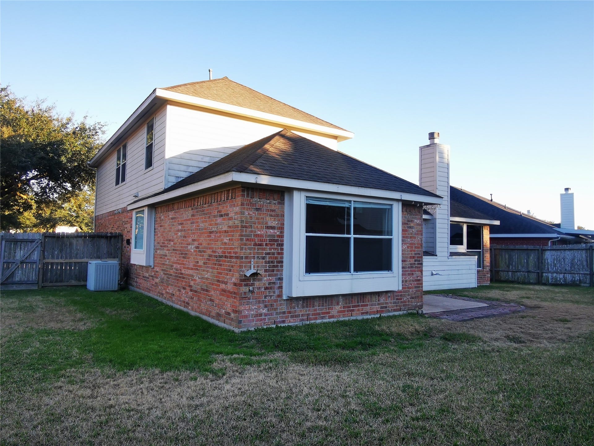 802 Portsmouth Drive, Pearland, TX 77584 802 Portsmouth Drive, Pearland, TX 77584