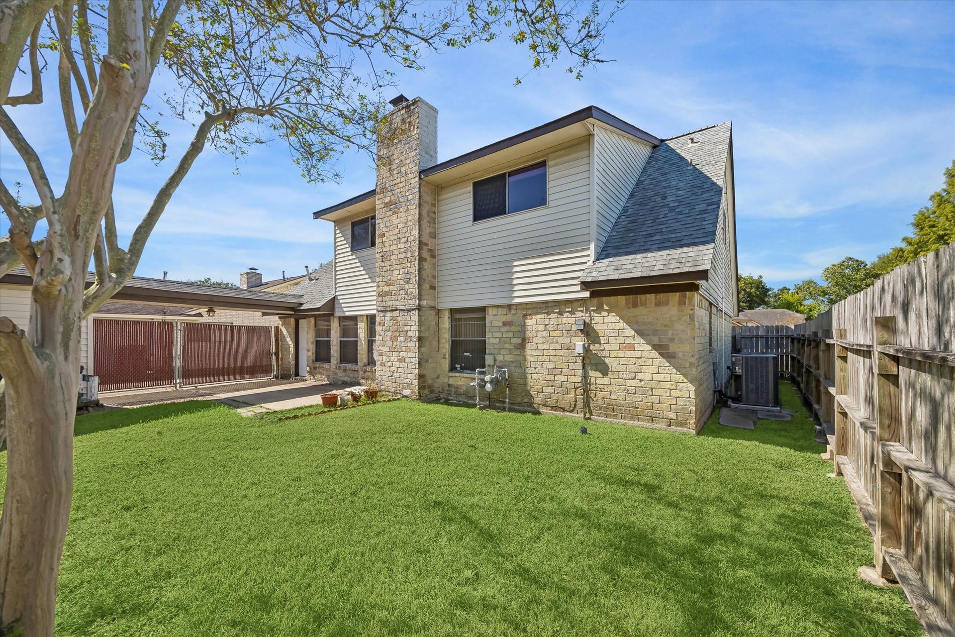 10334 Sageglow Drive, Houston, TX 77089 10334 Sageglow Drive, Houston, TX 77089