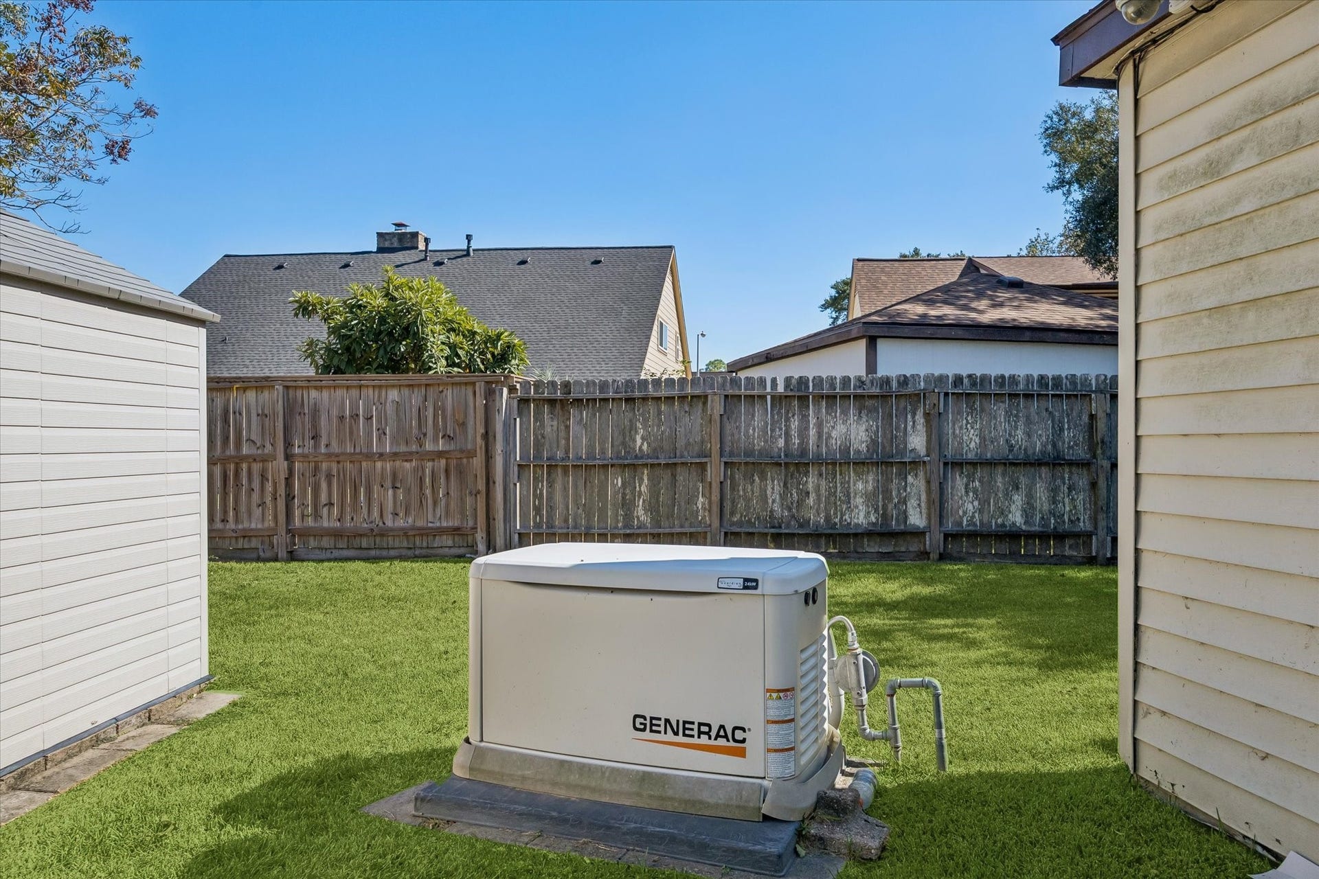 10334 Sageglow Drive, Houston, TX 77089 10334 Sageglow Drive, Houston, TX 77089