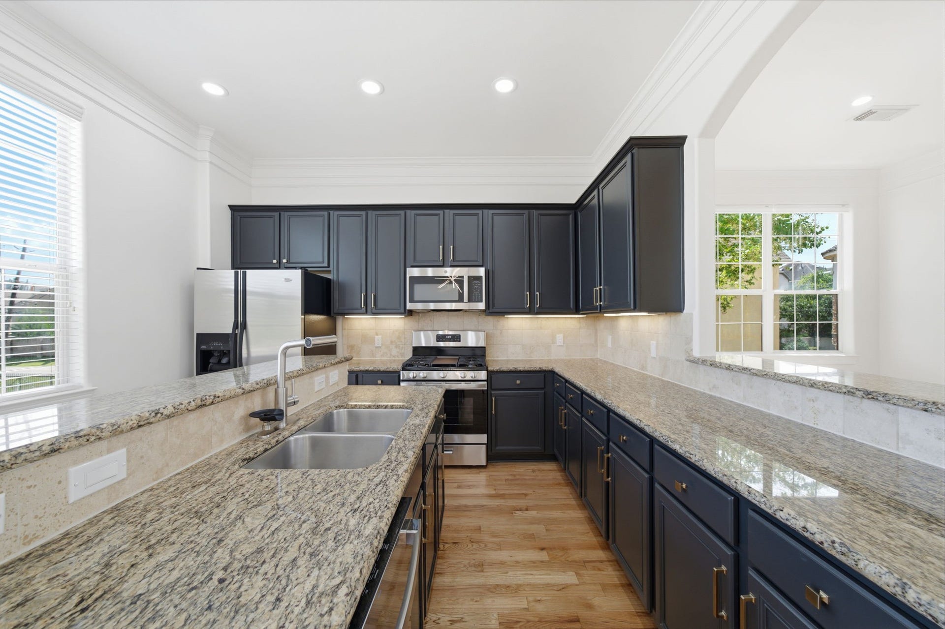11110 Sherwood Forest Glen Drive, Houston, TX 77043 11110 Sherwood Forest Glen Drive, Houston, TX 77043