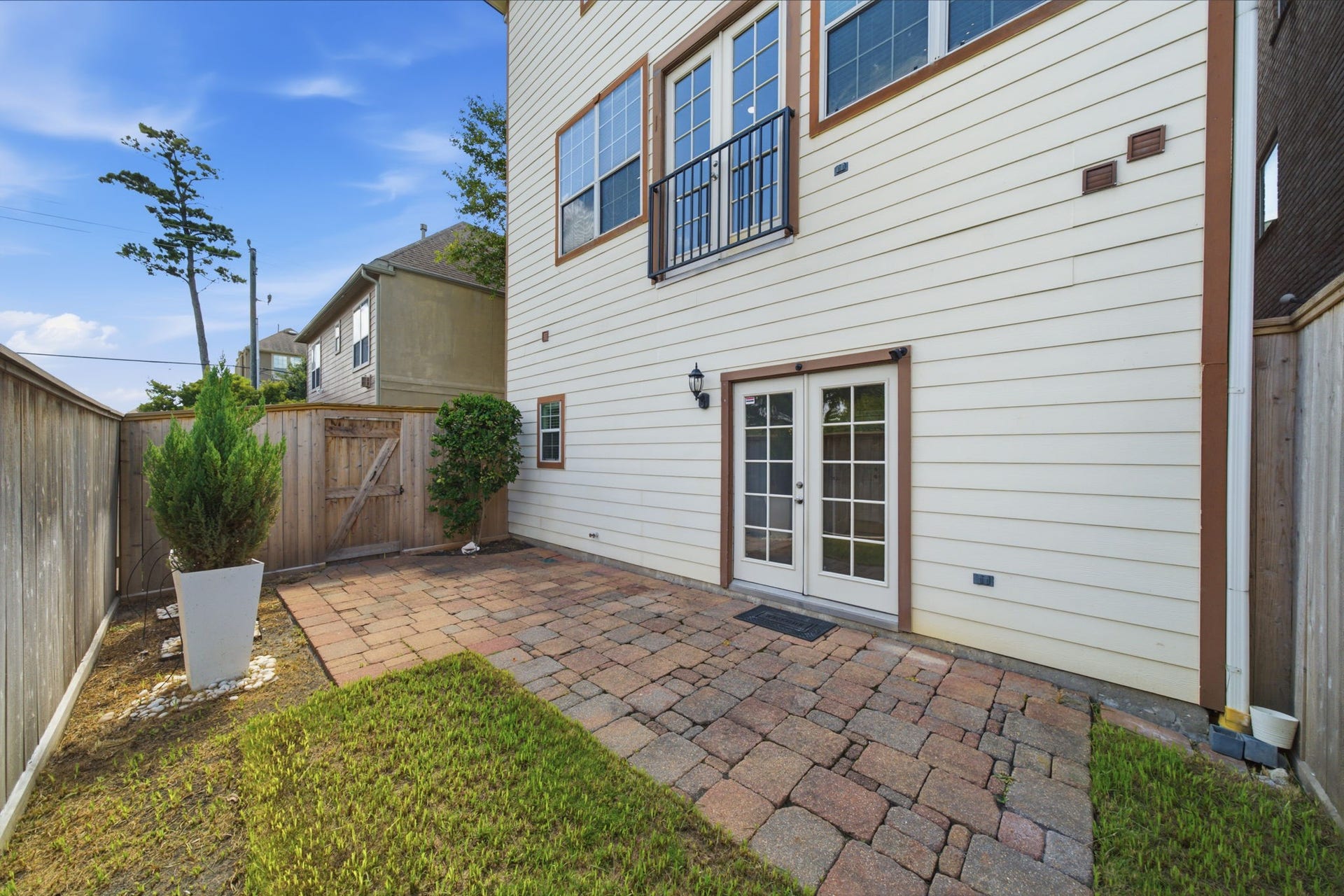 11110 Sherwood Forest Glen Drive, Houston, TX 77043 11110 Sherwood Forest Glen Drive, Houston, TX 77043