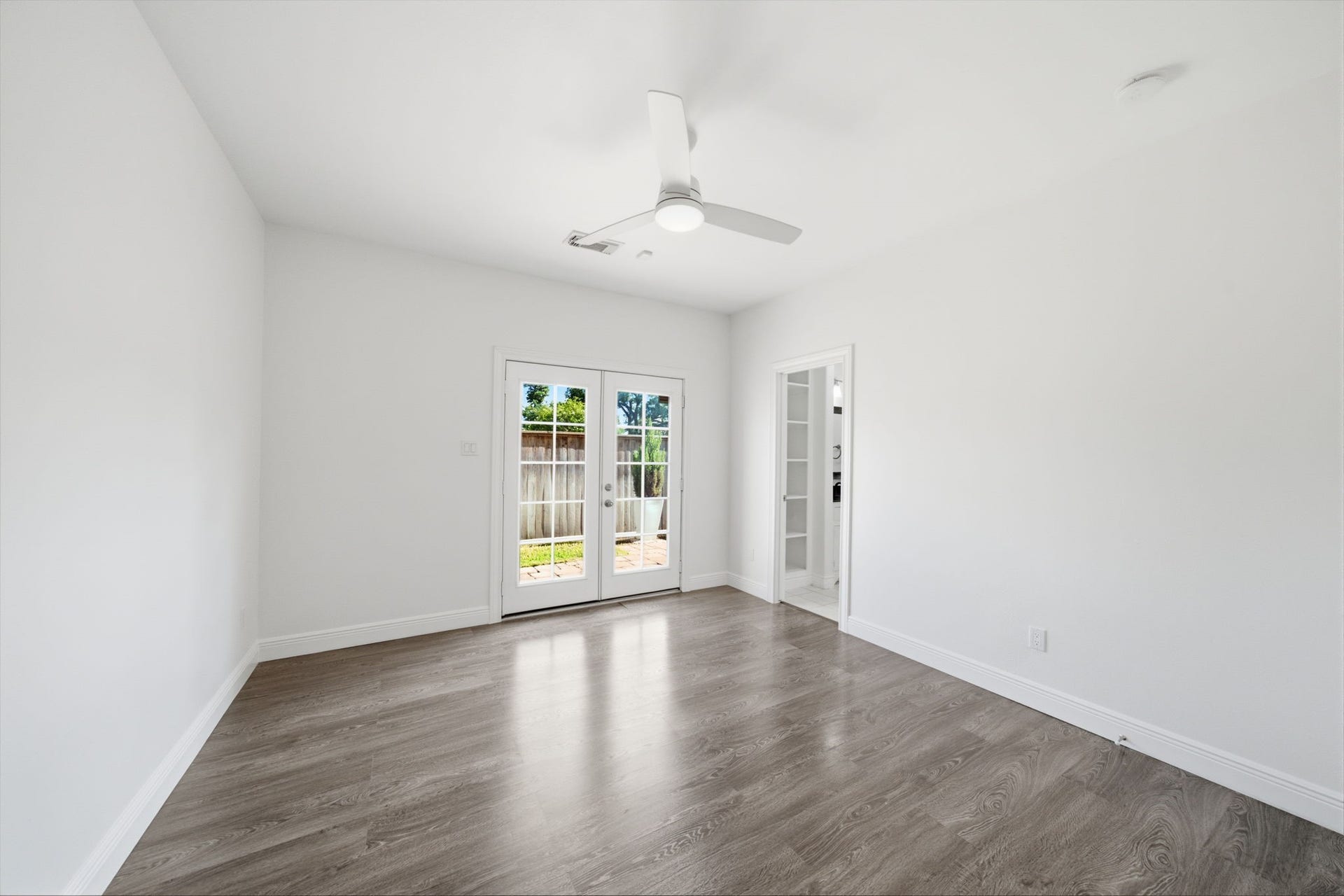 11110 Sherwood Forest Glen Drive, Houston, TX 77043 11110 Sherwood Forest Glen Drive, Houston, TX 77043