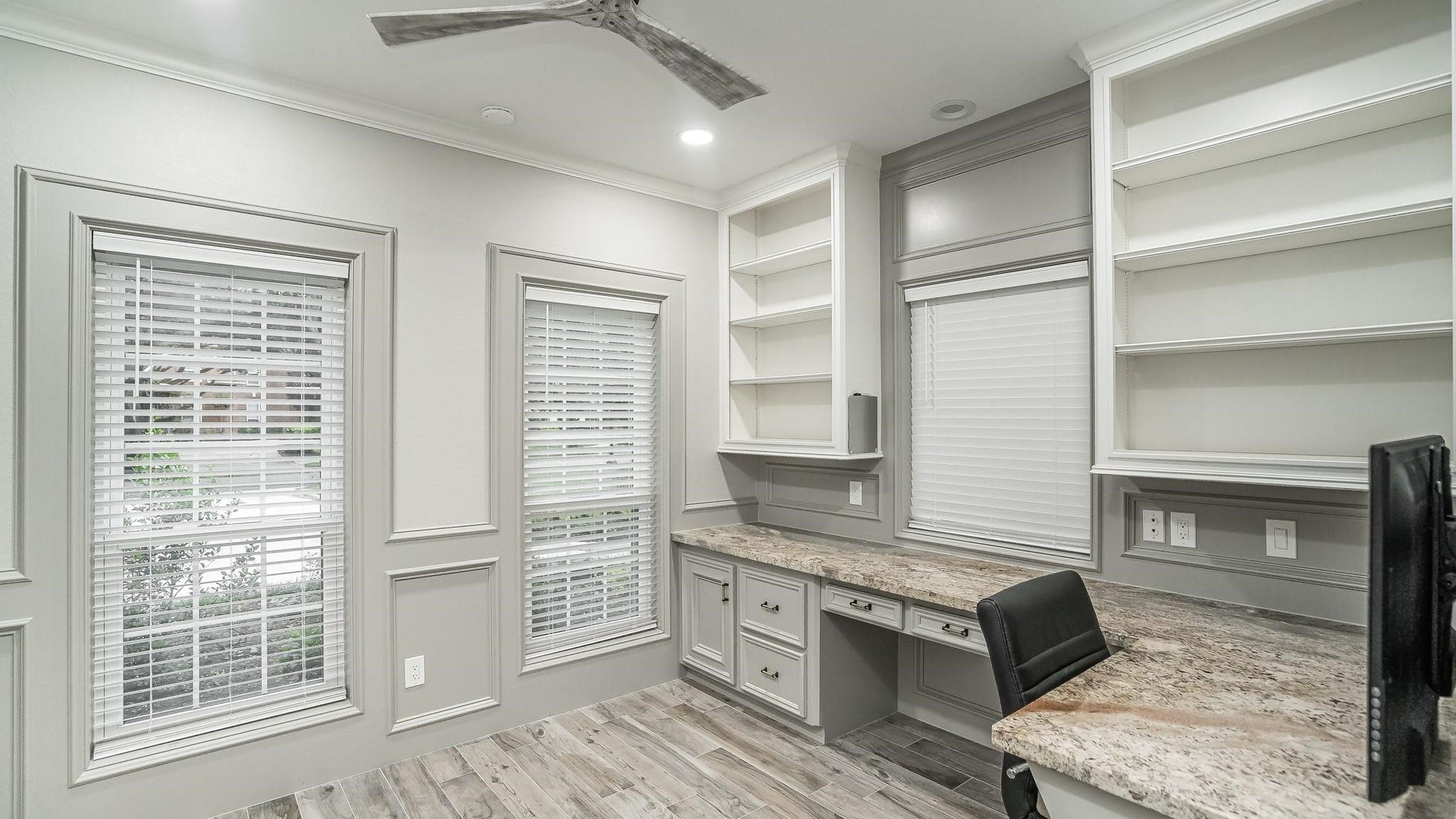 25 The Oval Street, Sugar Land, TX 77479 25 The Oval Street, Sugar Land, TX 77479