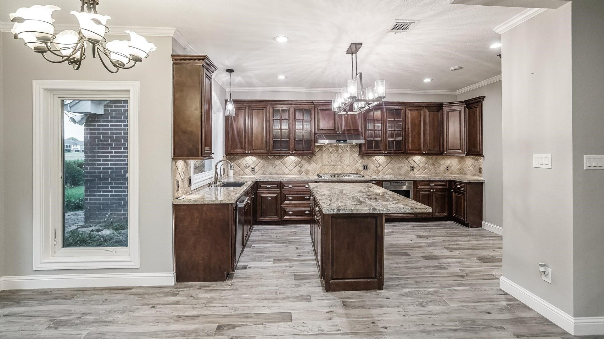25 The Oval Street, Sugar Land, TX 77479 25 The Oval Street, Sugar Land, TX 77479
