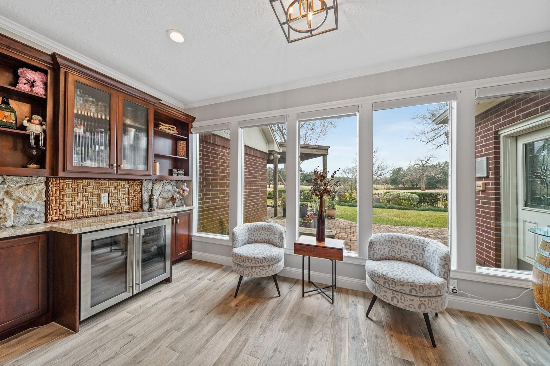 25 The Oval Street, Sugar Land, TX 77479 25 The Oval Street, Sugar Land, TX 77479