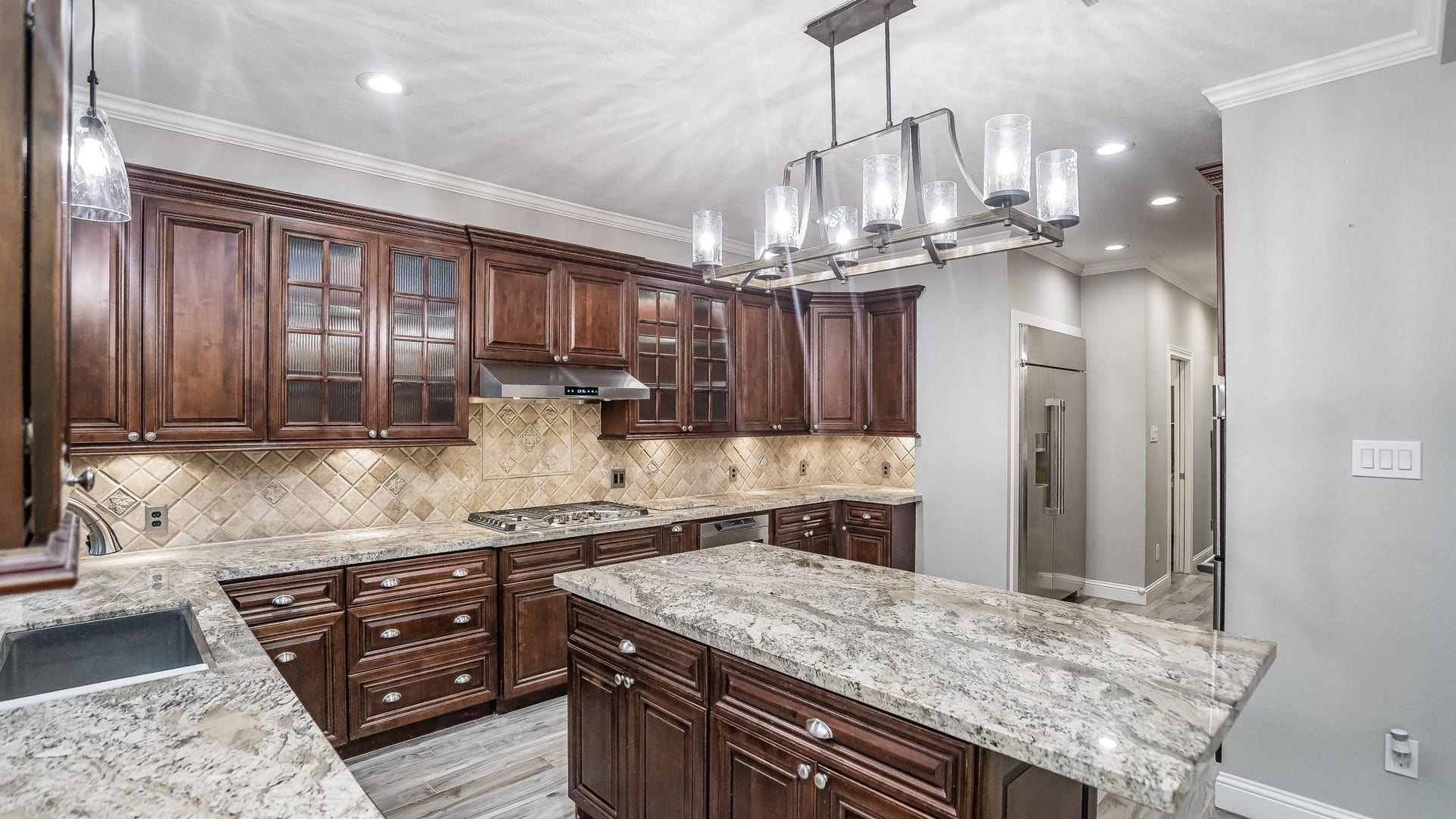 25 The Oval Street, Sugar Land, TX 77479 25 The Oval Street, Sugar Land, TX 77479