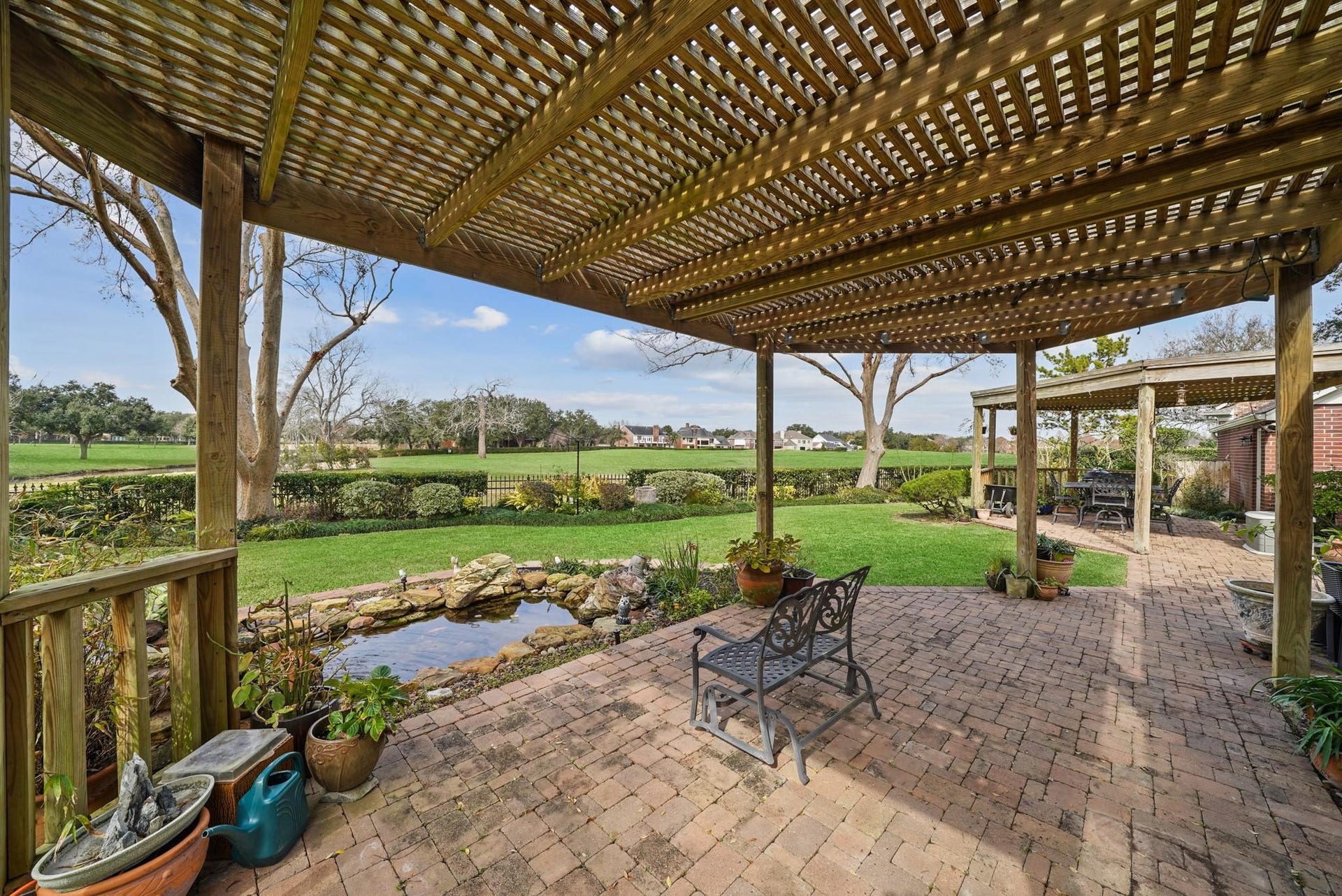 25 The Oval Street, Sugar Land, TX 77479 25 The Oval Street, Sugar Land, TX 77479