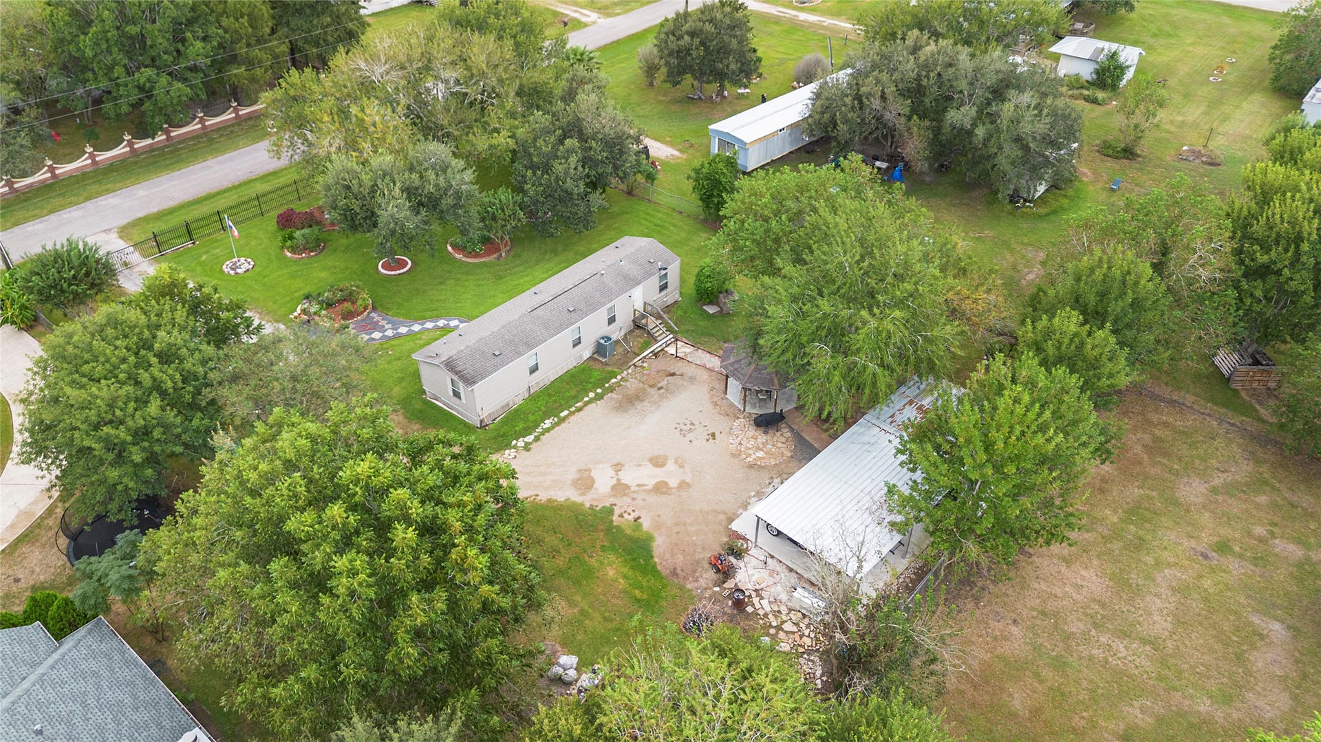 915 Airline Place, #C713B, Rosharon, TX 77583 915 Airline Place, #C713B, Rosharon, TX 77583