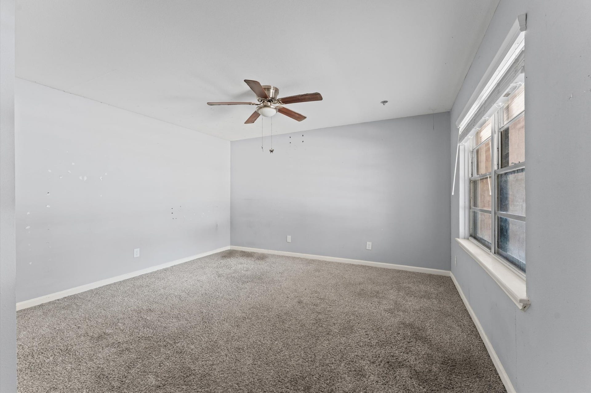 121 Bluebird Lane, Pasadena, TX 77502 121 Bluebird Lane, Pasadena, TX 77502