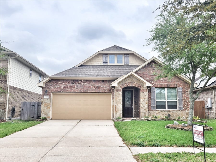 Property photo for 4820 Piares Lane, League City, TX