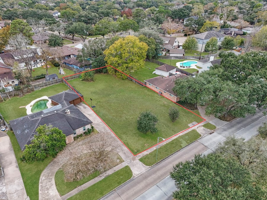Property photo for 5715 S Braeswood Boulevard, Houston, TX