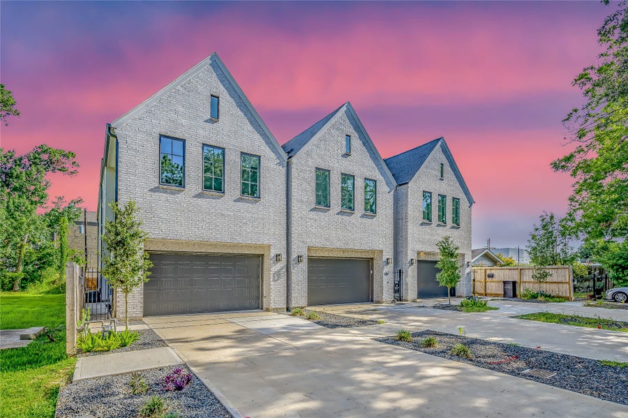 Property photo for 618 W 25th Street, Houston, TX