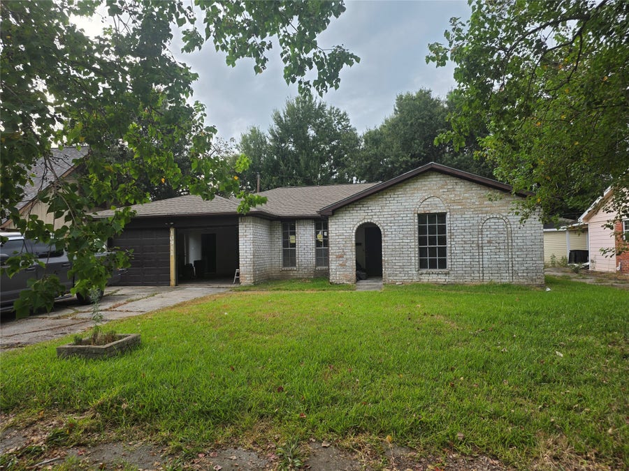 Property photo for 10911 Sagecrest Lane, Houston, TX