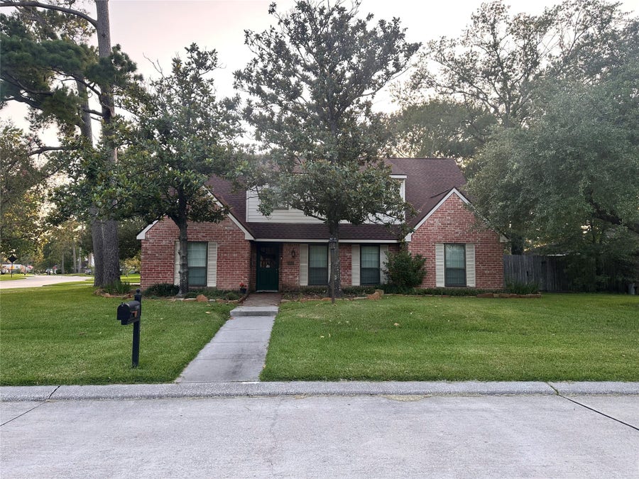 Property photo for 28903 Twisted Oak Drive, Shenandoah, TX