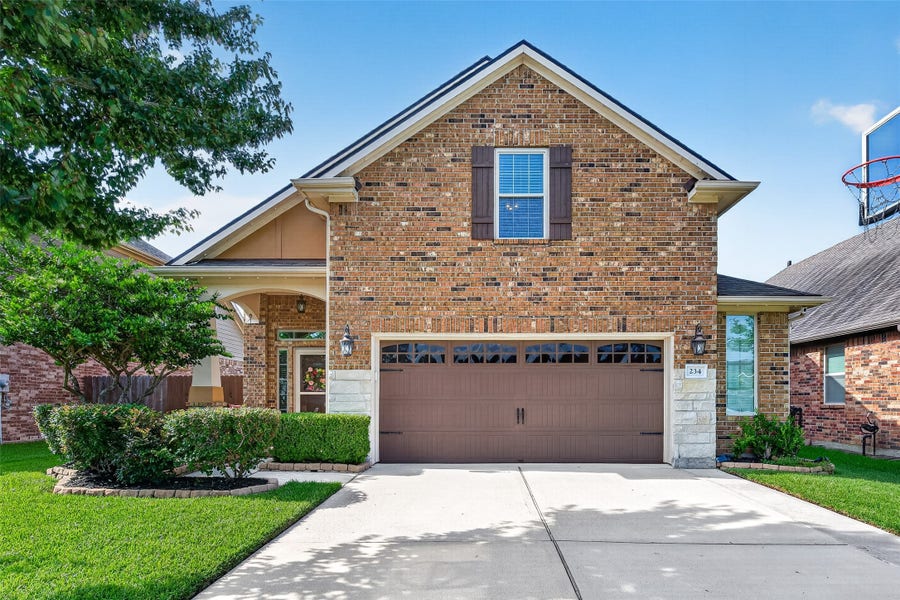 Property photo for 234 Bayside Crossing Drive, La Porte, TX