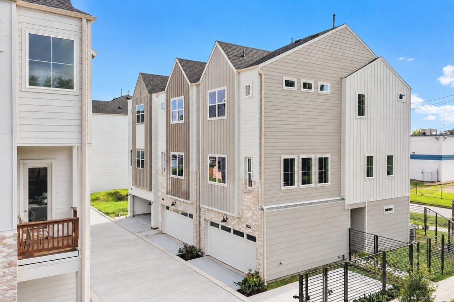 Property photo for 1126 Weiss Street, Houston, TX