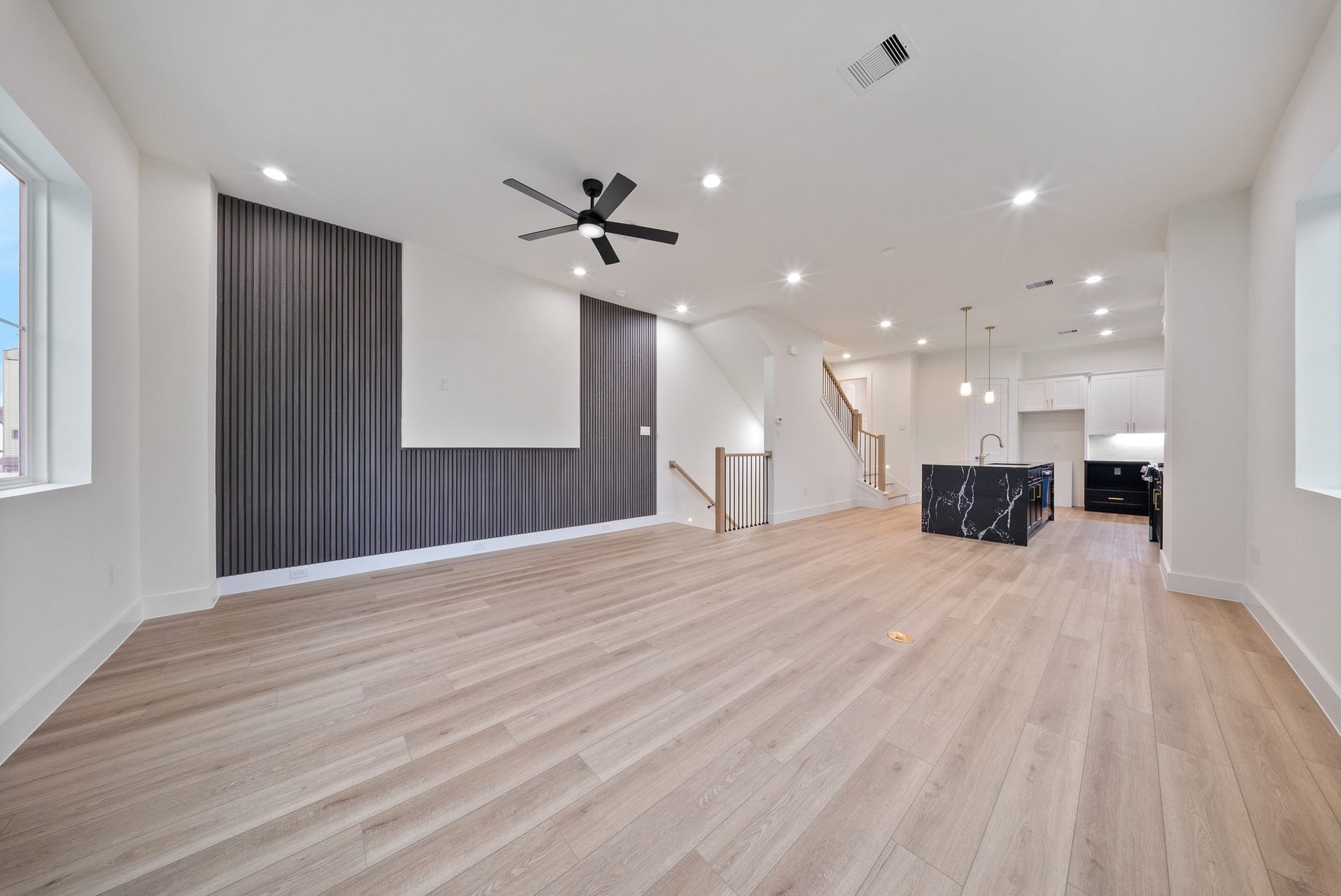 1126 Weiss Street, Houston, TX 77009 Unstaged view of the living area