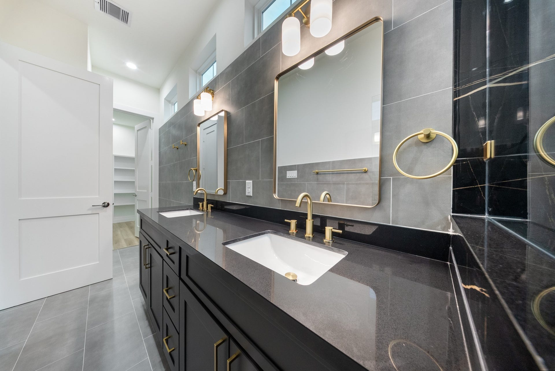 1126 Weiss Street, Houston, TX 77009 1126 Weiss Street, Houston, TX 77009